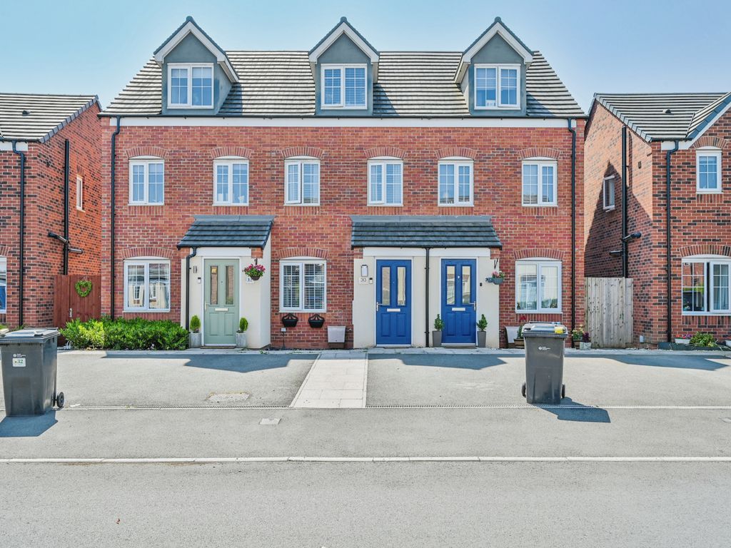 3 bed town house for sale in Shakespeare Drive, Penkridge, Stafford, Staffordshire ST19 Zoopla