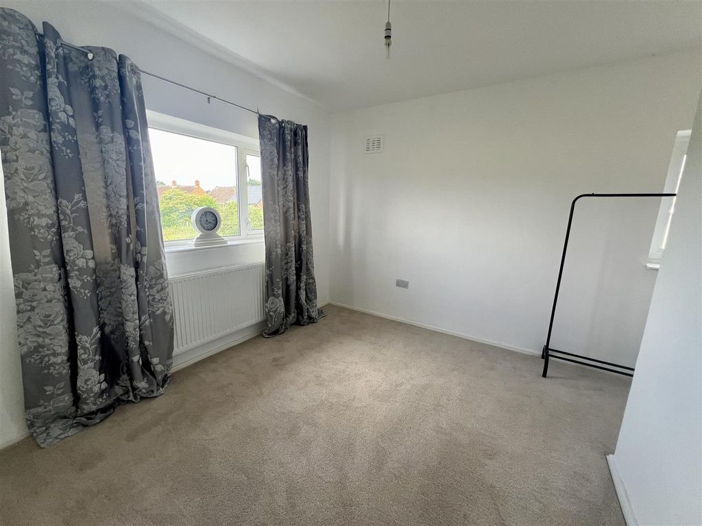 2 bed end terrace house to rent in Little John Avenue, Warsop