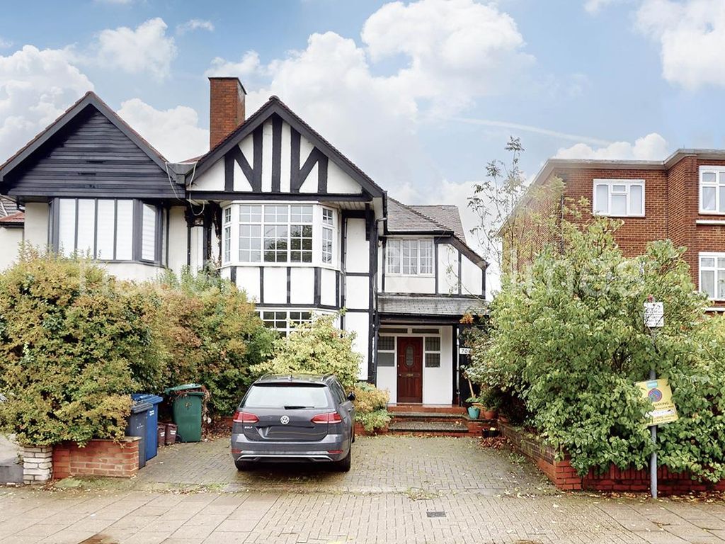 3 bed flat for sale in Finchley Road, London NW11, £650,000 Zoopla