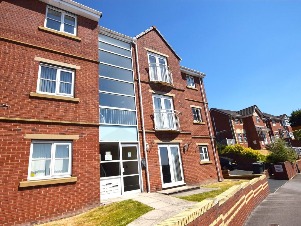 2 bed flat to rent in Crow Nest Drive, Beeston, Leeds, West Yorkshire