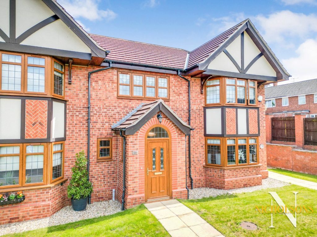 2 bed terraced house for sale in Laurel Grove, Retford, Nottinghamshire