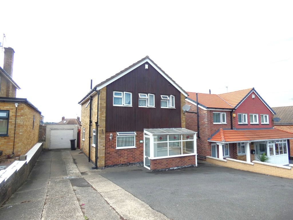 3 bed detached house for sale in Wakerley Road, Evington, Leicester LE5