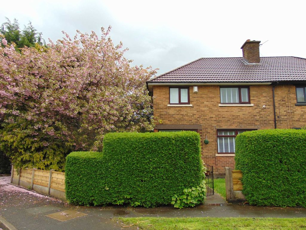 3 bed semidetached house for sale in Medway Road, Shaw OL2 Zoopla