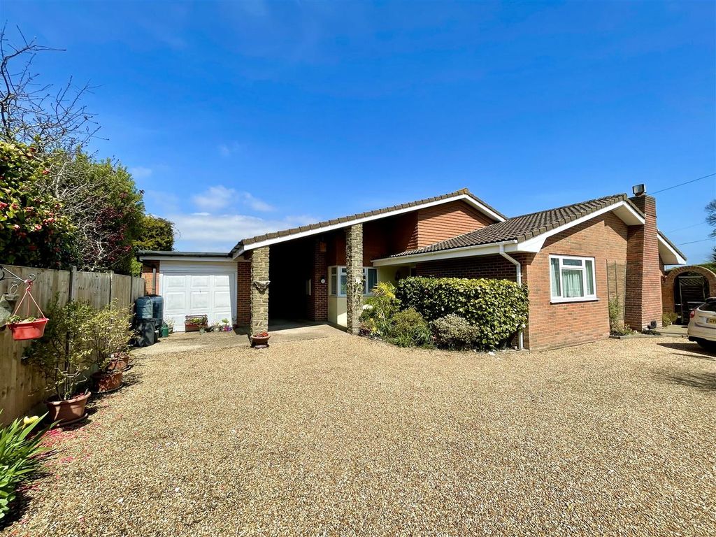 3 bed detached bungalow for sale in Wrestwood Road, BexhillOnSea TN40
