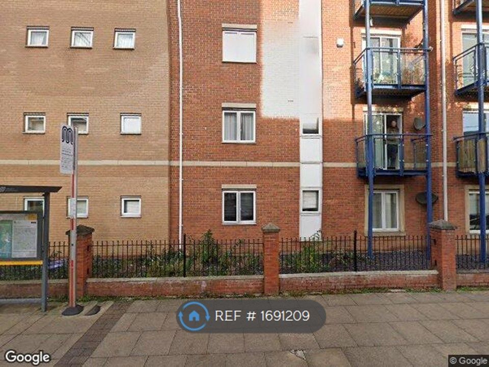 3 bed flat to rent in Stretford Road, Manchester M15 Zoopla