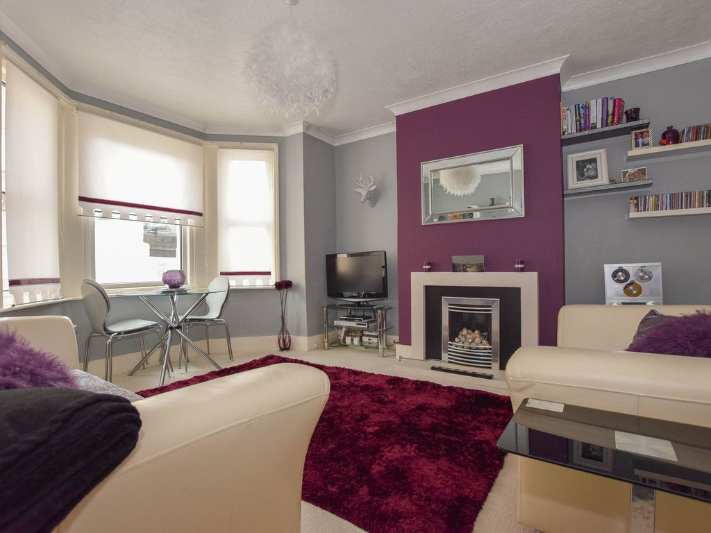 1 bed flat to rent in Perth Road, St. LeonardsOnSea TN37, £850 pcm