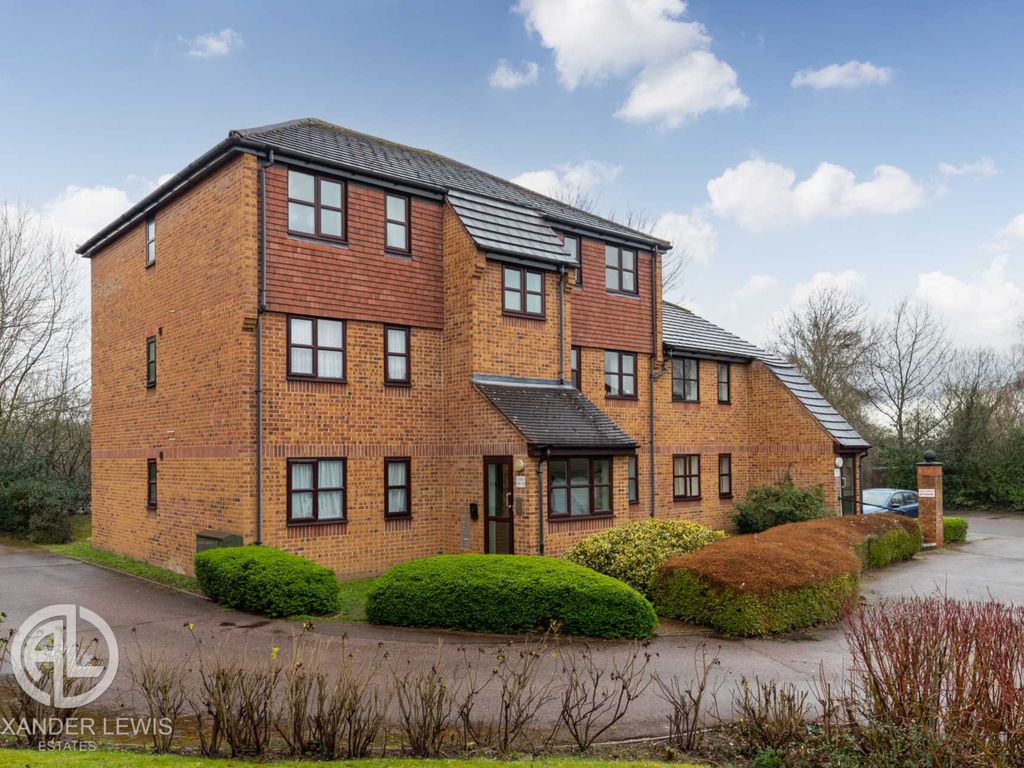 1 bed flat for sale in Marmet Avenue, Letchworth Garden City SG6 Zoopla
