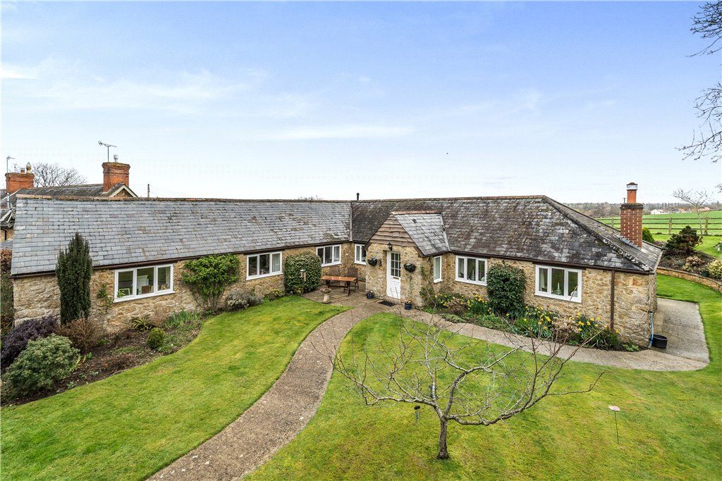 3 bed bungalow for sale in Puckington, Ilminster, Somerset TA19 Zoopla