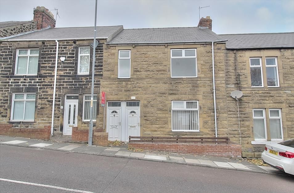 2 bed flat to rent in Springfield Terrace, Felling, Gateshead NE10, £