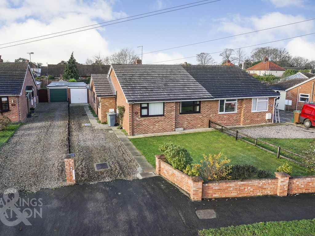 3 bed semidetached bungalow for sale in Elm Road, Lingwood, Norwich NR13 Zoopla