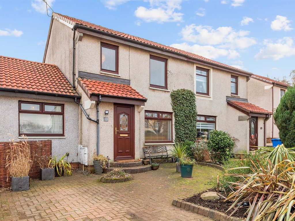 4 bed semidetached house for sale in Inveraray Drive, Stenhousemuir