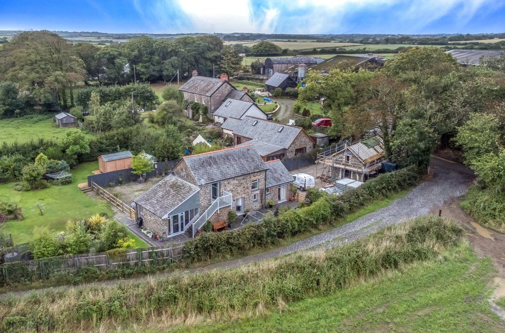 3 bed detached house for sale in Holsworthy EX22 Zoopla