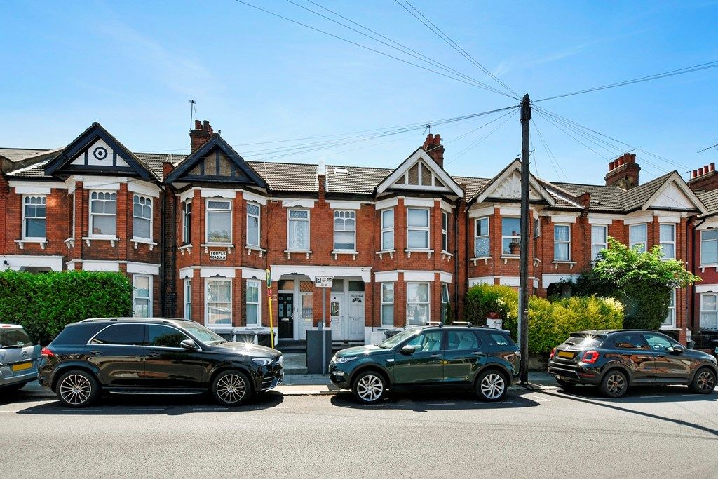 5 bed flat for sale in Temple Road, London NW2 Zoopla