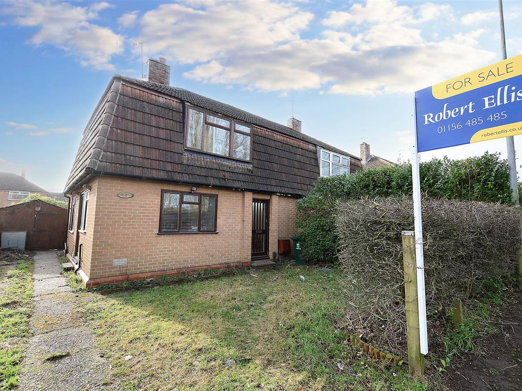 3 bed semidetached house for sale in Park Road, Calverton, Nottingham