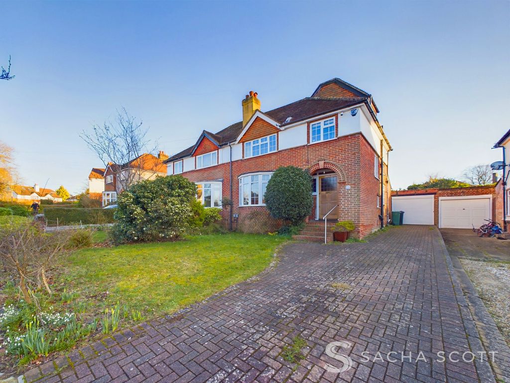 4 bed semidetached house for sale in Roundwood Way, Banstead SM7, £