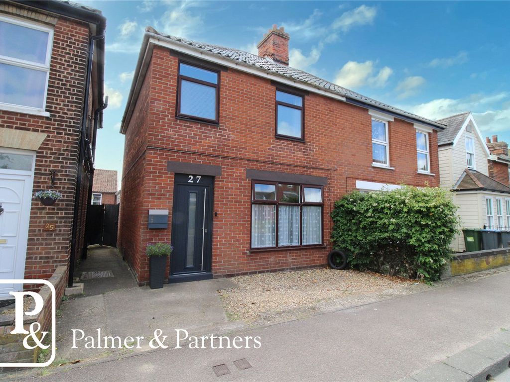 4 bed semidetached house for sale in Cross Street, Leiston, Suffolk