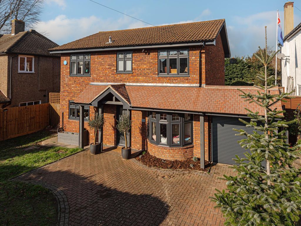 4 bed detached house for sale in Arundel Avenue, Ewell, Epsom KT17 Zoopla