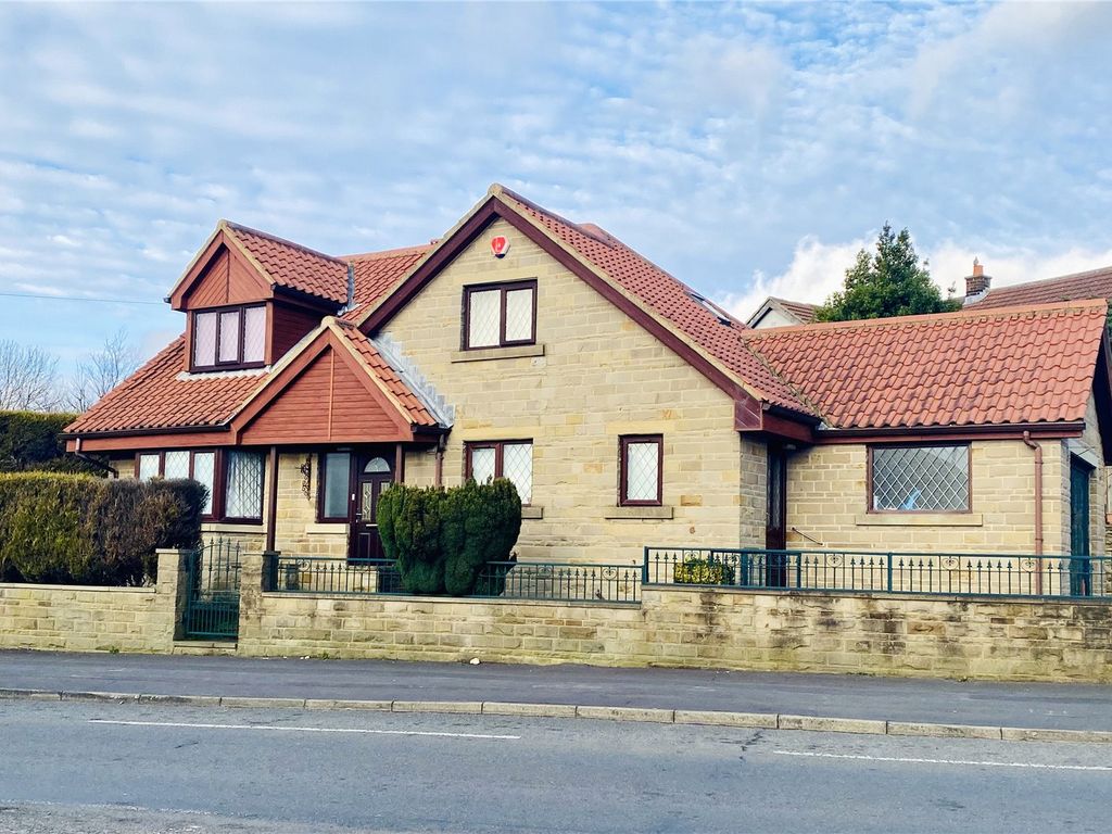 3 bed detached house for sale in Northcote Road, Bradford, West