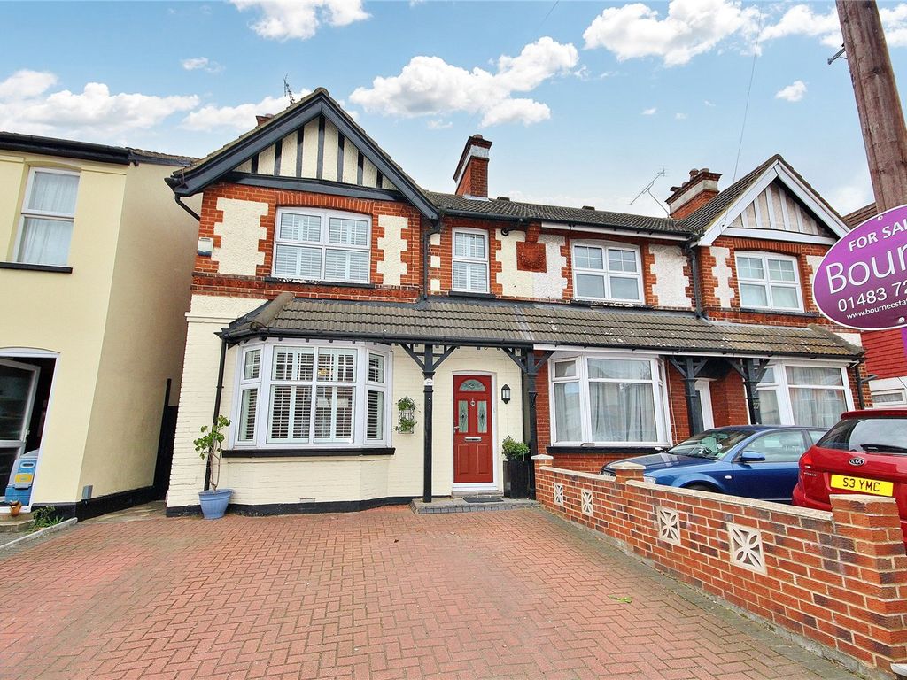 3 bed semidetached house for sale in Monument Road, Maybury, Woking