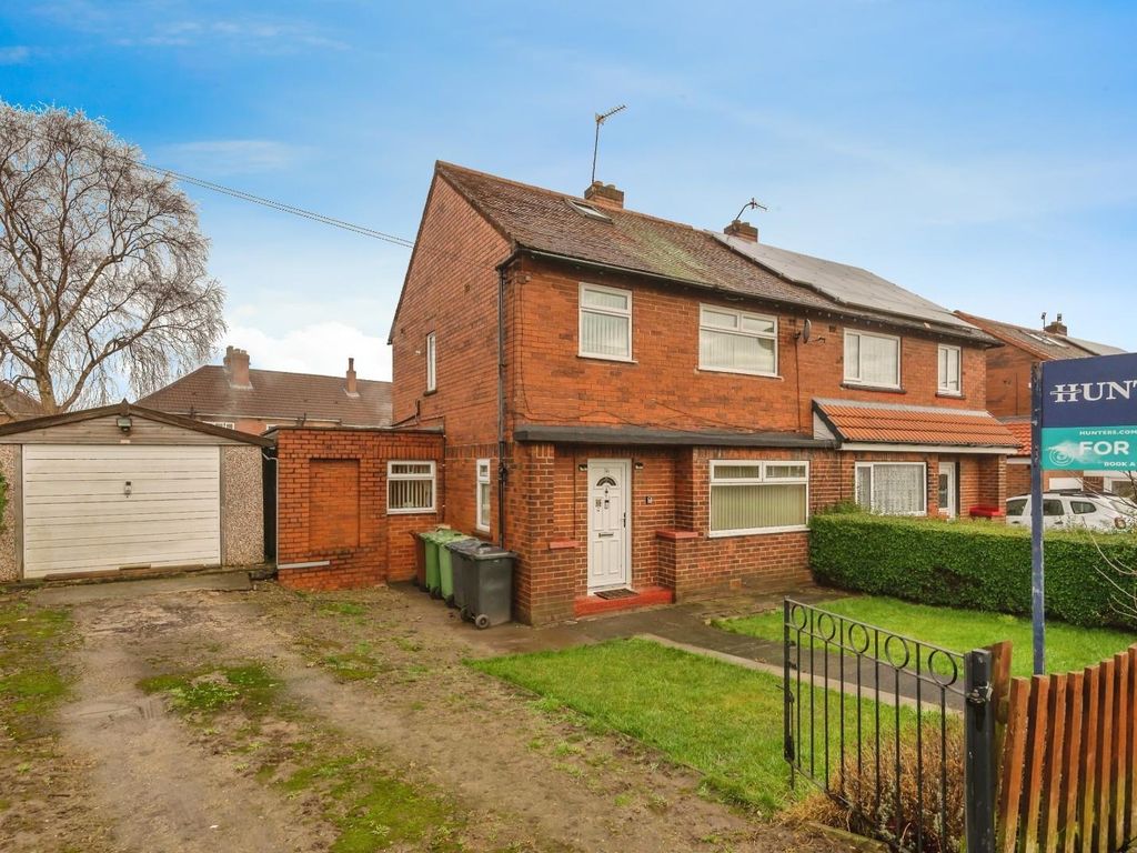 3 bed semidetached house for sale in Richmond Road, Farsley, Pudsey