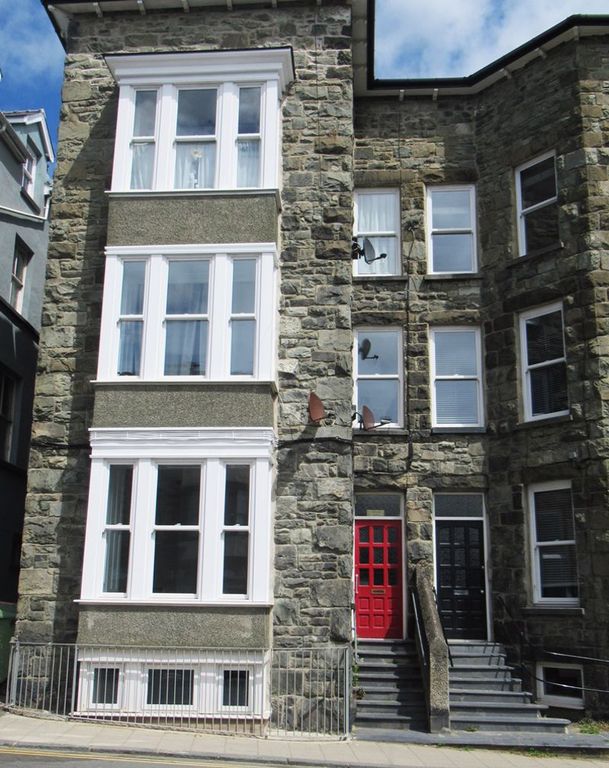 1 bed flat to rent in Church Street, Barmouth LL42, £595 pcm Zoopla