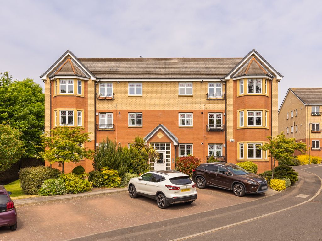 3 bed flat for sale in 17/9 Craigend Park, Edinburgh EH16 Zoopla
