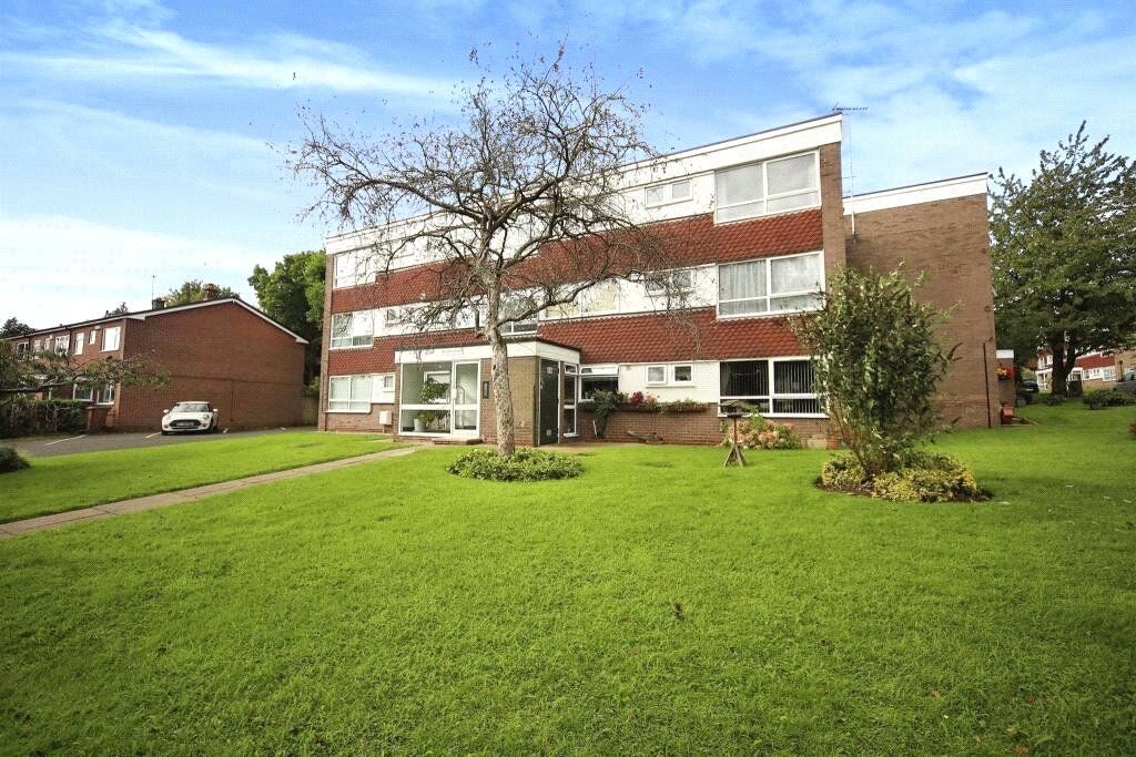 2 bed flat to rent in Marsland Road, Solihull, West Midlands B92, £