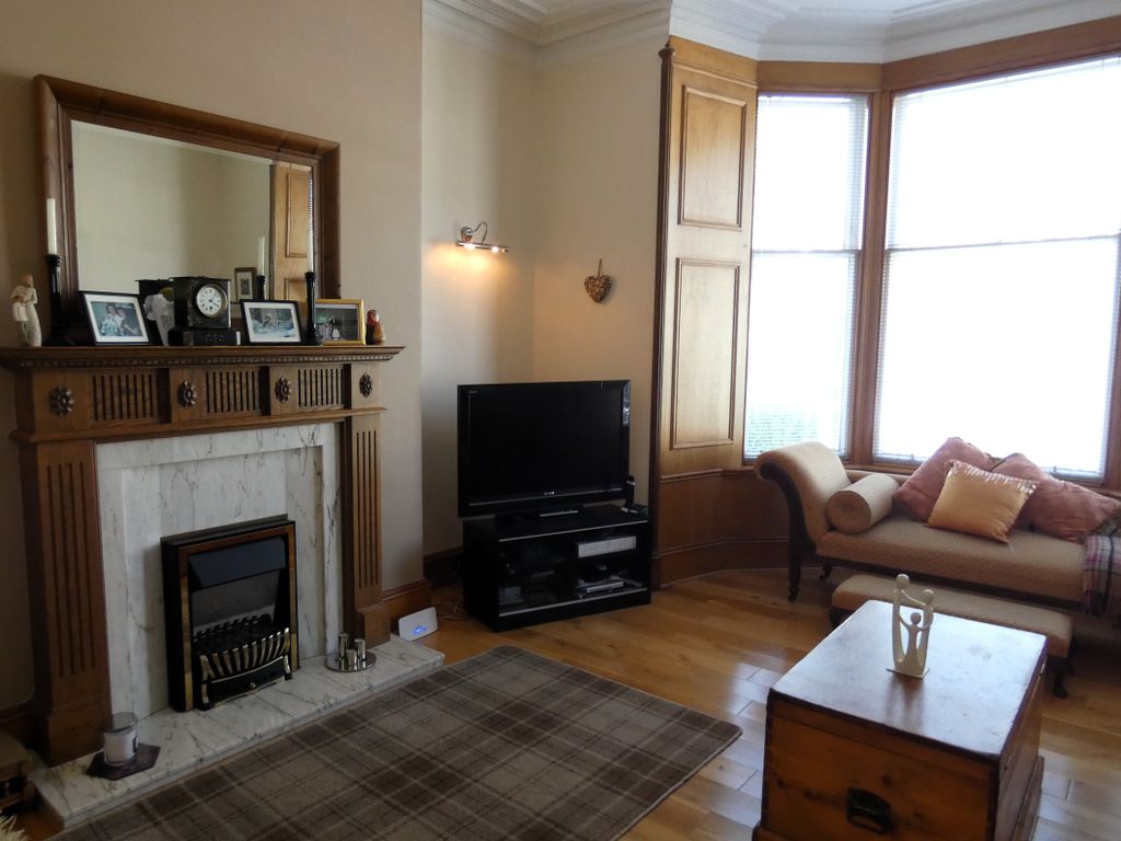2 bed flat for sale in Burns Road, Aberdeen AB15, £250,000 Zoopla