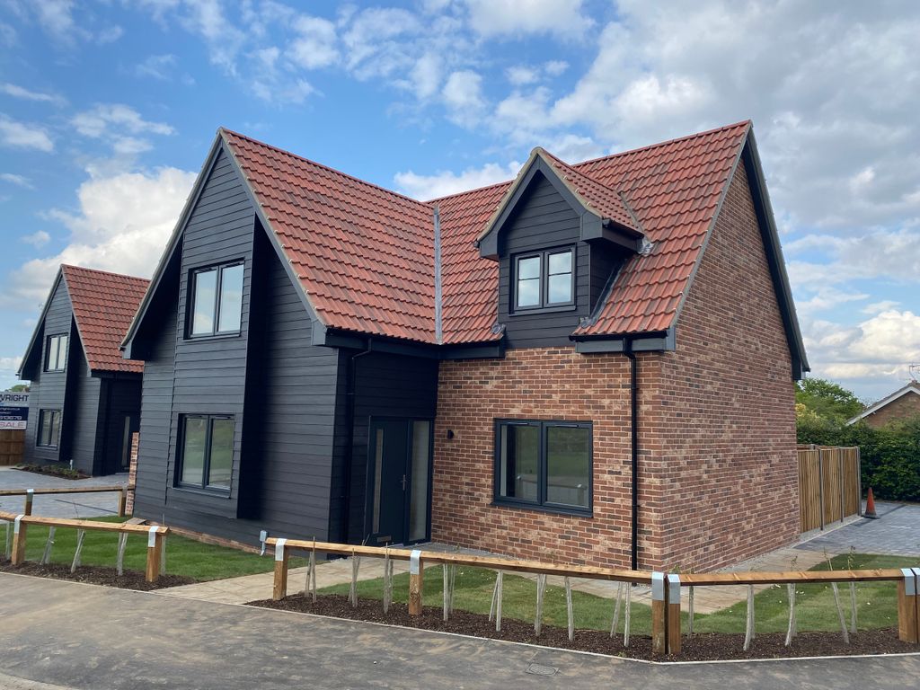 4 bed detached house for sale in Ipswich Road, Grundisburgh, Woodbridge