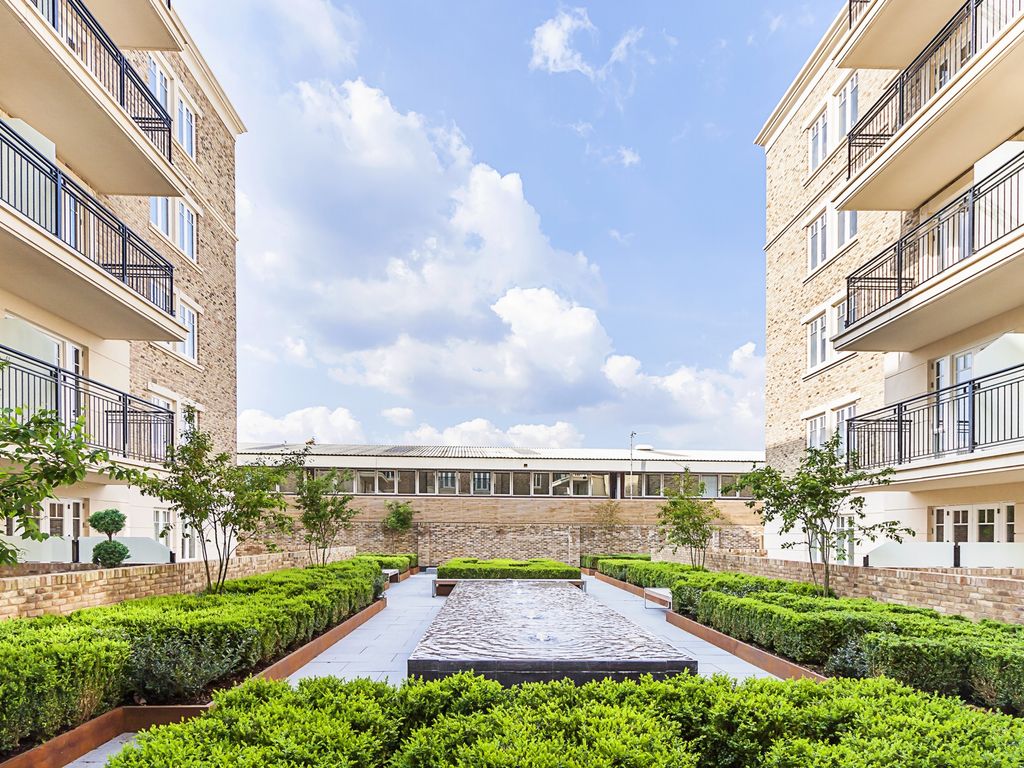 Higham House West, Carnwath Road, Fulham SW6