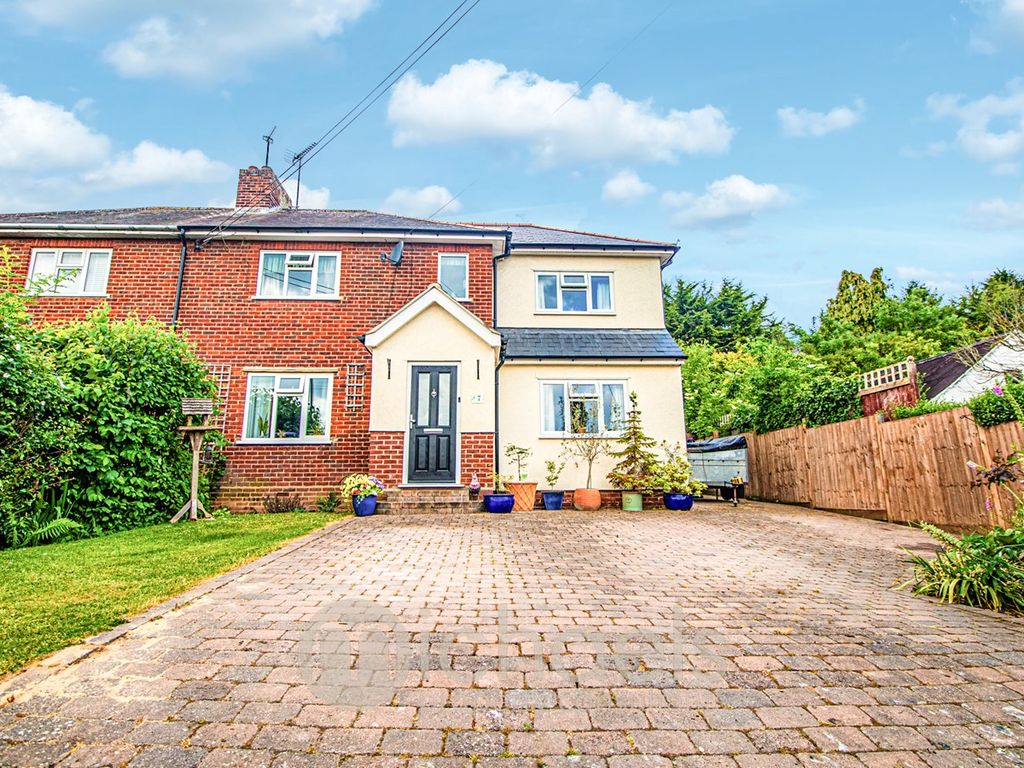 3 bed semidetached house for sale in Riverside, Bradwell, Braintree