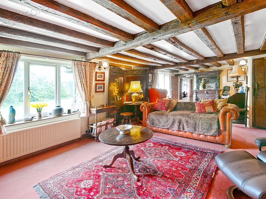 Property Details For Parsonage Cottage Station Road Pluckley