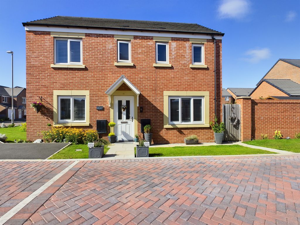 3 bed detached house for sale in Dennison Drive, Lytham St. Annes FY8