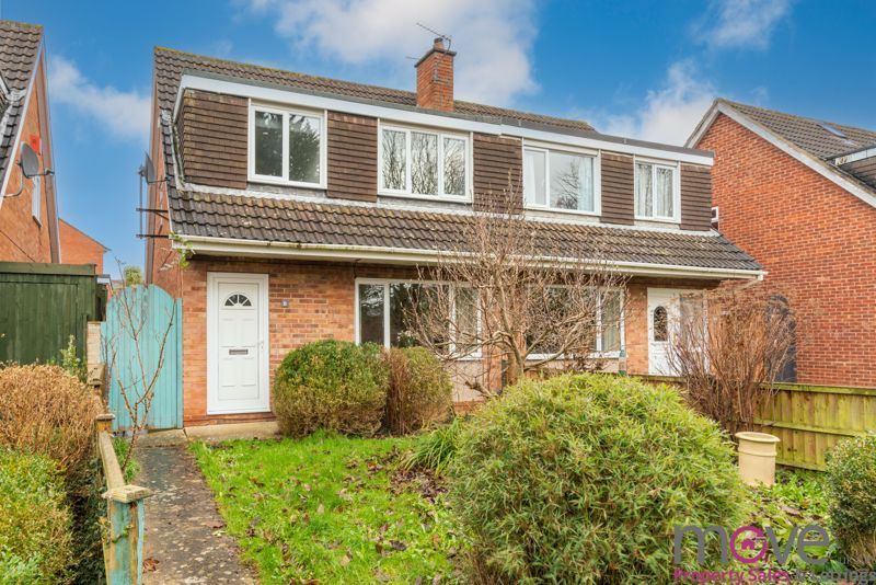 3 bed semidetached house for sale in Yew Tree Close, Cheltenham GL50