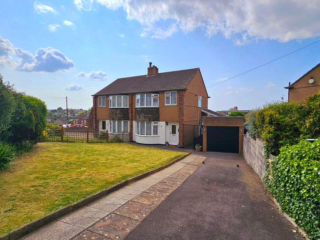 3 bed semidetached house for sale in Dolphin Square, Plymstock