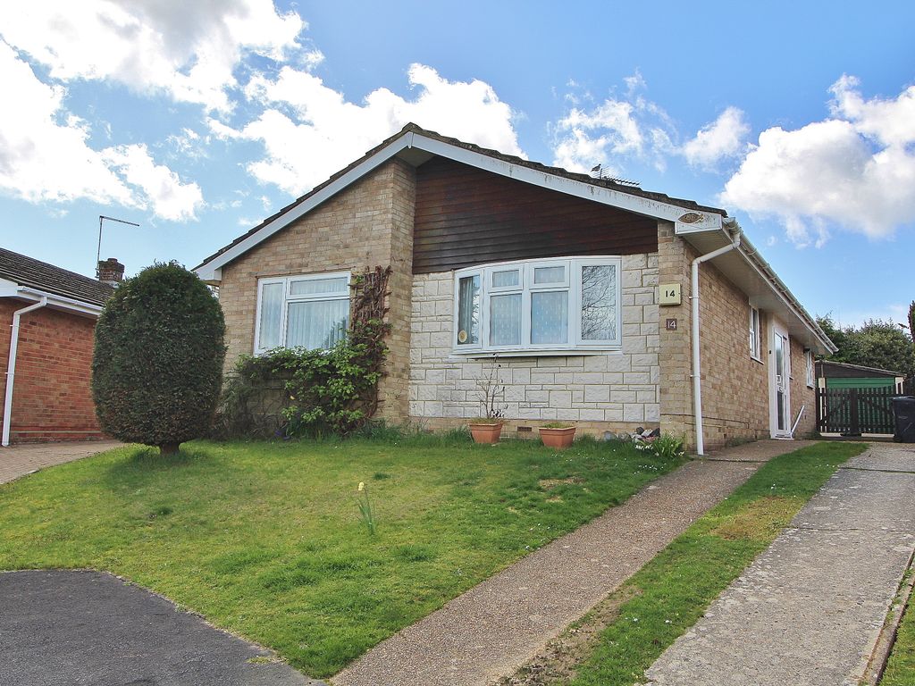 3 bed detached bungalow for sale in Crown Close, Purbrook