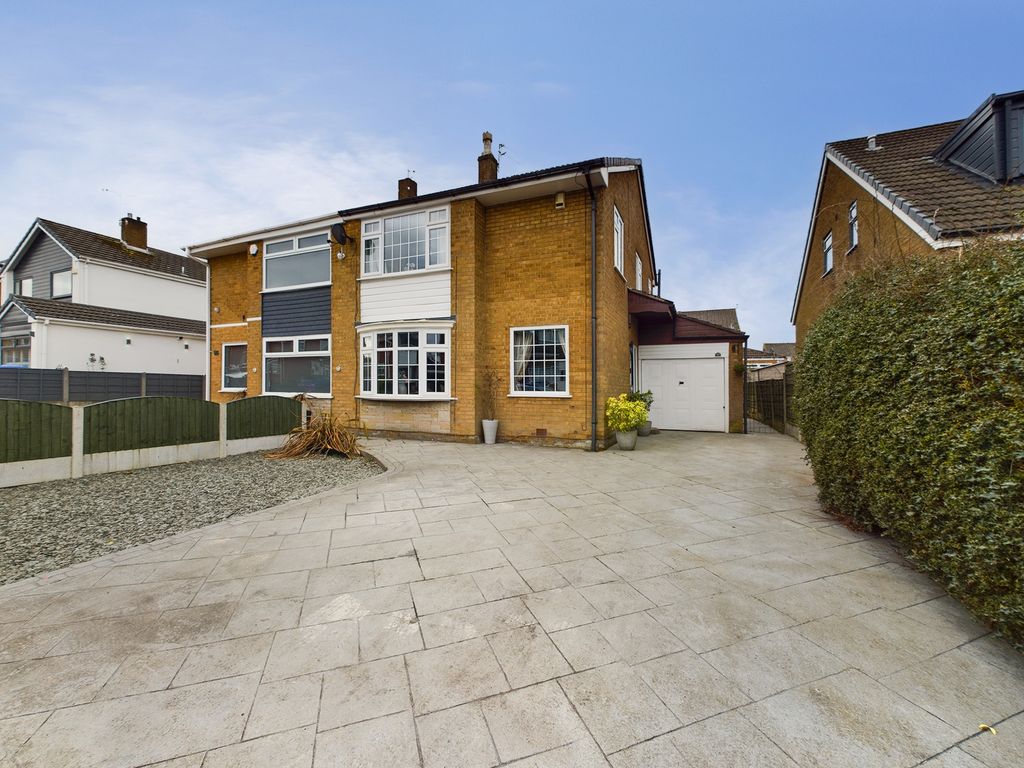 3 bed semidetached house for sale in Newhouse Road, Heywood OL10 Zoopla