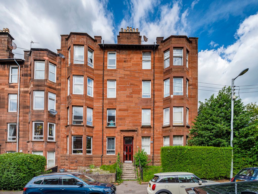 1 bed flat for sale in 3/2, 23 Craigpark Drive, Dennistoun, Glasgow G31