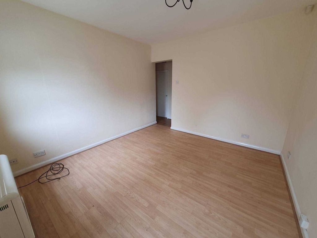 1 bed flat to rent in Aire House, Knottingley WF11, £450 pcm Zoopla