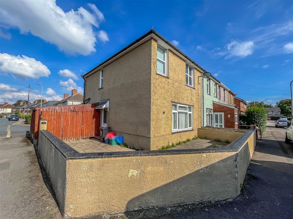 3 bed terraced house for sale in Marshfield Street, Newport NP19, £