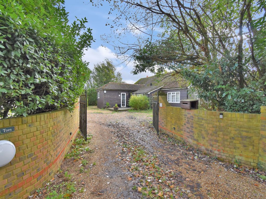 Swifts Green, Smarden TN27  