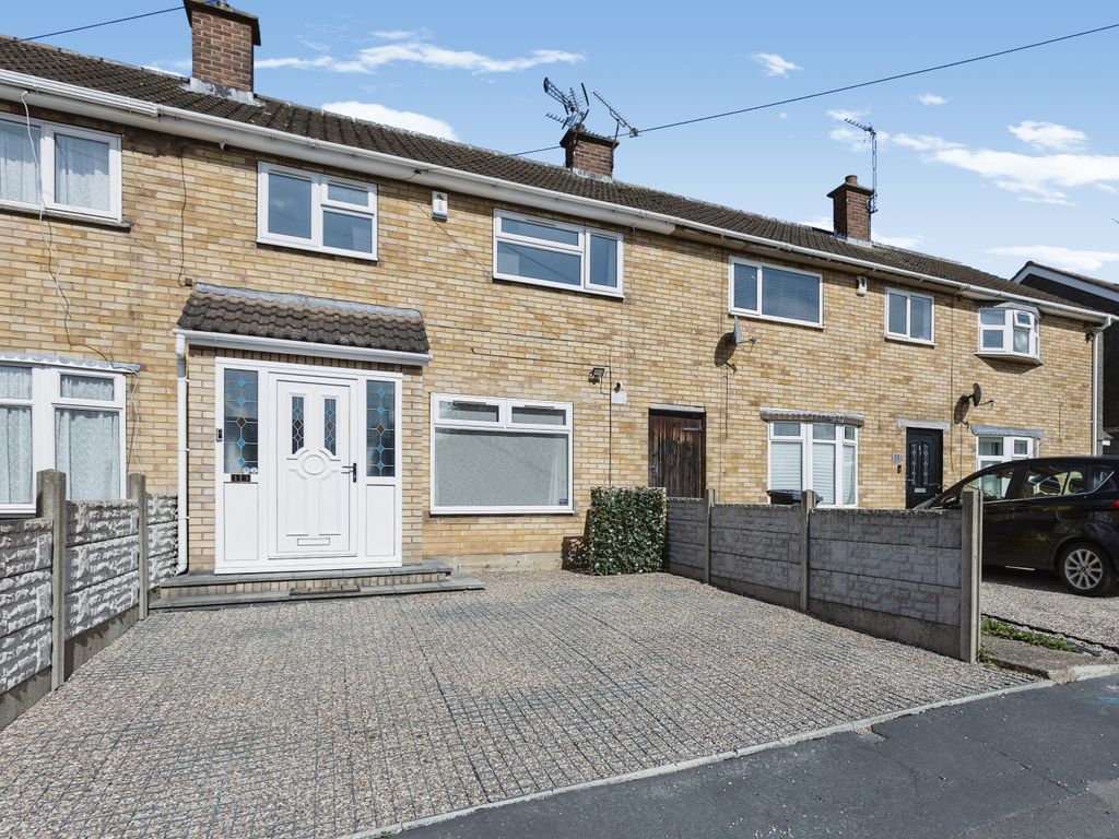 3 bed terraced house for sale in Stornaway Road, Leicester