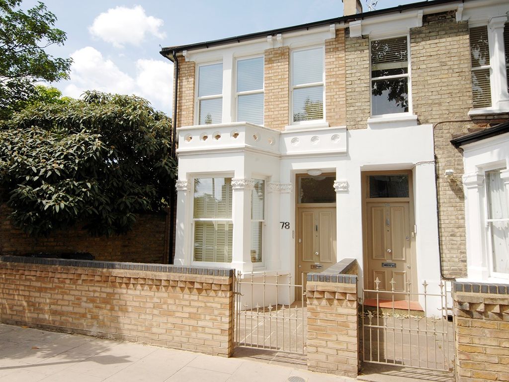 3 bed end terrace house to rent in Wendell Road, Wendell Park, Shepherd