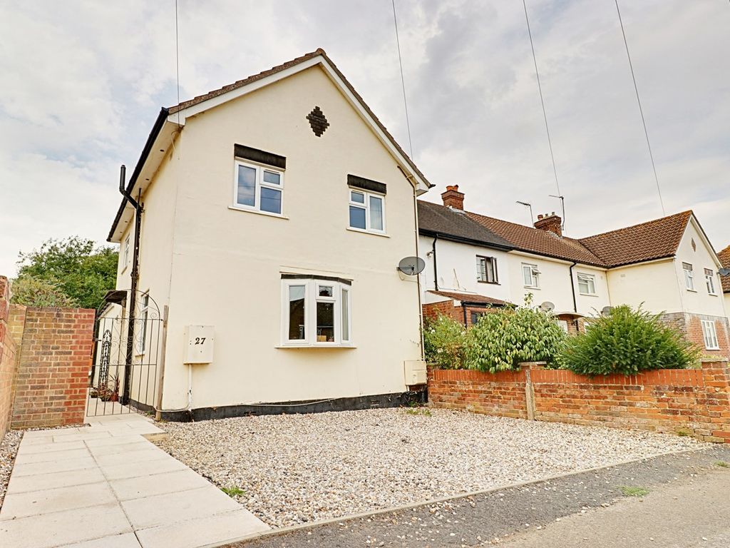 3 bed semidetached house for sale in Barnard Road, Sawbridgeworth CM21