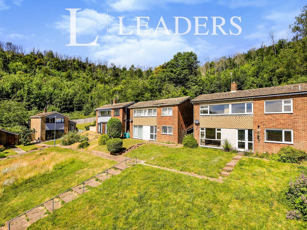 3 bed detached house to rent in Hill Road, Eastbourne BN20 Zoopla