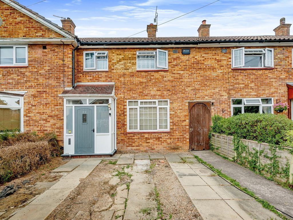 3 bed terraced house for sale in Huddleston Crescent, Merstham, Redhill