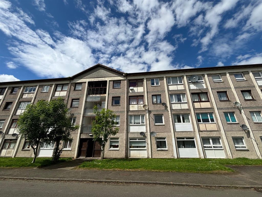 3 bed property to rent in Greenlaw Avenue, Wishaw ML2, £500 pcm Zoopla