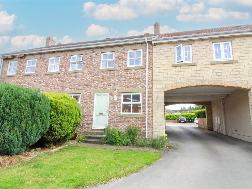 3 bed terraced house to rent in Renton Close, Monkton, Harrogate