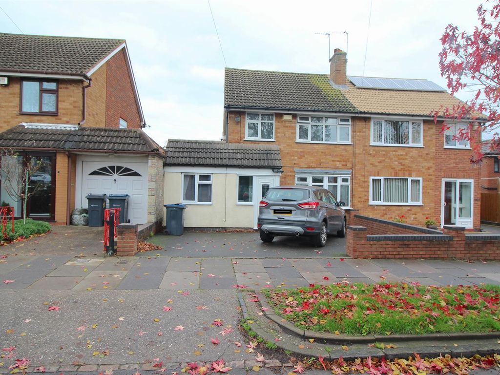4 bed semidetached house for sale in Whitecroft Road, Sheldon