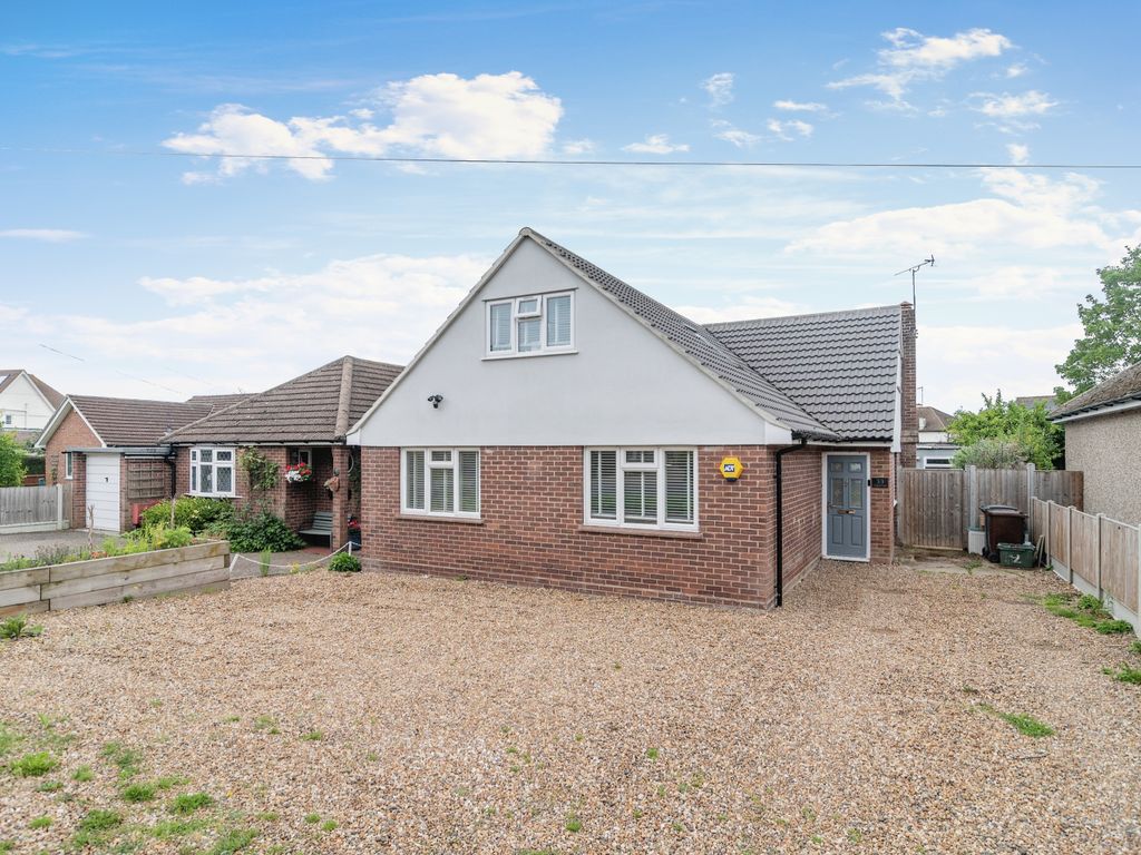 5 bed bungalow for sale in Chignal Road, Chelmsford, Essex CM1 Zoopla